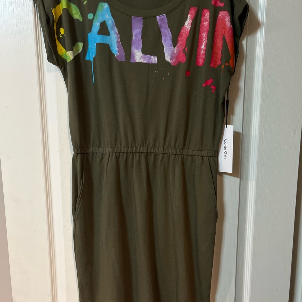 Ladies Calvin Dress Sz M. New with tags